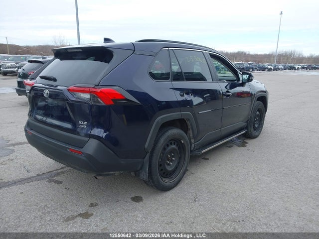 2T3R1RFV1MW239585 Toyota Rav4 Xle