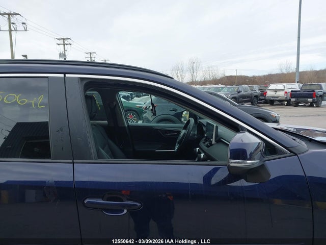 2T3R1RFV1MW239585 Toyota Rav4 Xle