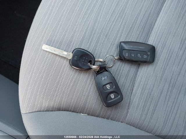 KMHCT4AE5HU322011 Hyundai ACCENT SE