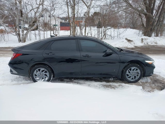 KMHLM4DG3SU920440 Hyundai Elantra Preferred