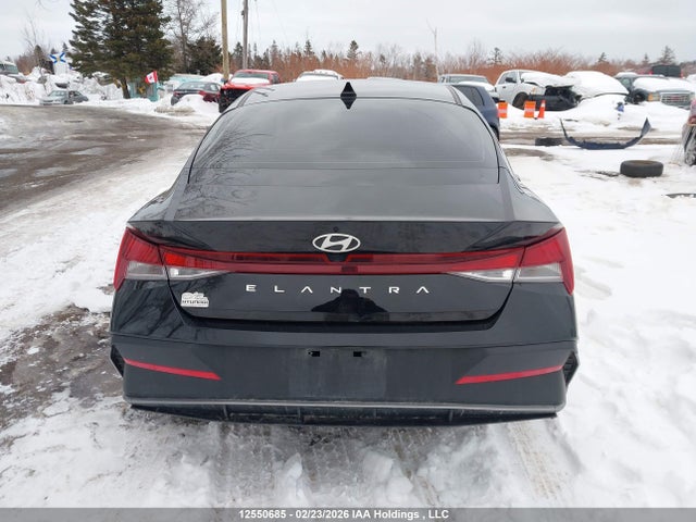 KMHLM4DG3SU920440 Hyundai Elantra Preferred