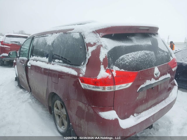 2014 Toyota Sienna 7 Passenger მანქანა იყიდება აუქციონზე, vin: 5TDZK3DC7ES492019, აუქციონის ნომერი: 12550702