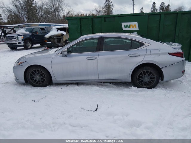 58AB21B14PU014215 Lexus Es 300h 300h