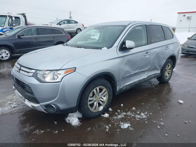 Продаж на аукціоні авто 2015 Mitsubishi Outlander Es, vin: JA4AZ2A32FZ600967, номер лоту: 12550752