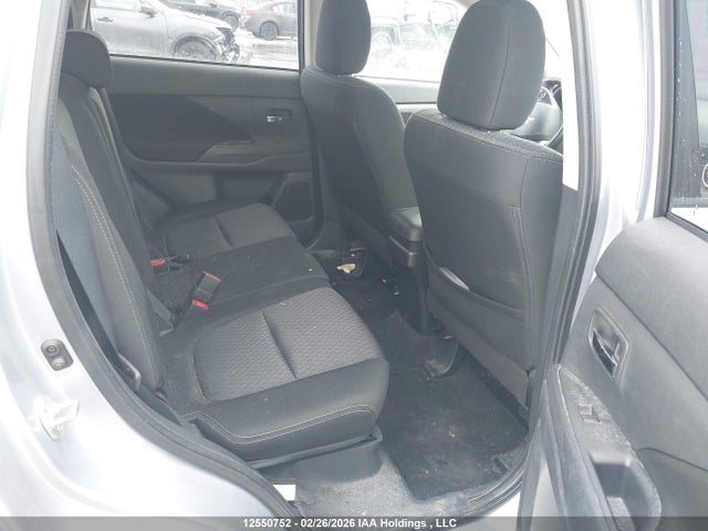 Продаж на аукціоні авто 2015 Mitsubishi Outlander Es, vin: JA4AZ2A32FZ600967, номер лоту: 12550752
