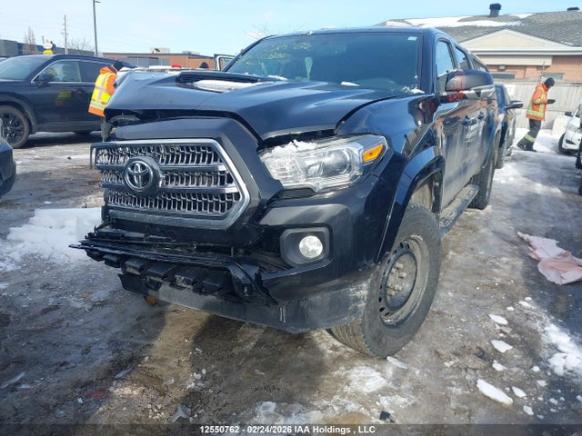 5TFDZ5BN1GX008025 Toyota Tacoma Sr5