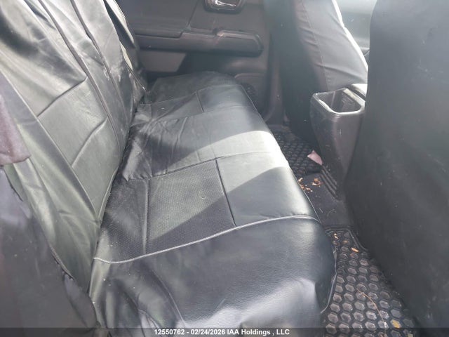 5TFDZ5BN1GX008025 Toyota Tacoma Sr5