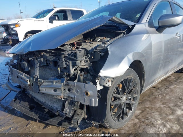 3MYDLBYV7GY101378 Toyota Yaris Premium