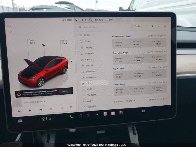 7SAYGDEE6NF571966 Tesla Model Y
