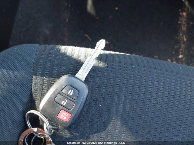 12550820 :رقم المزاد ، 2T3BFREV0HW602274 vin ، 2017 Toyota Rav4 Le مزاد بيع