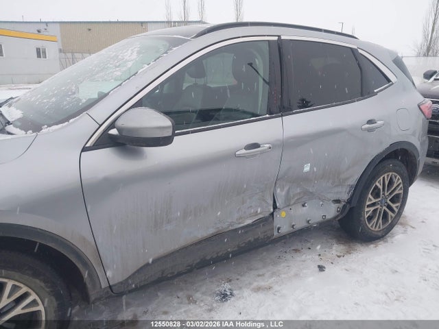 1FMCU9H60MUA41690 Ford Escape