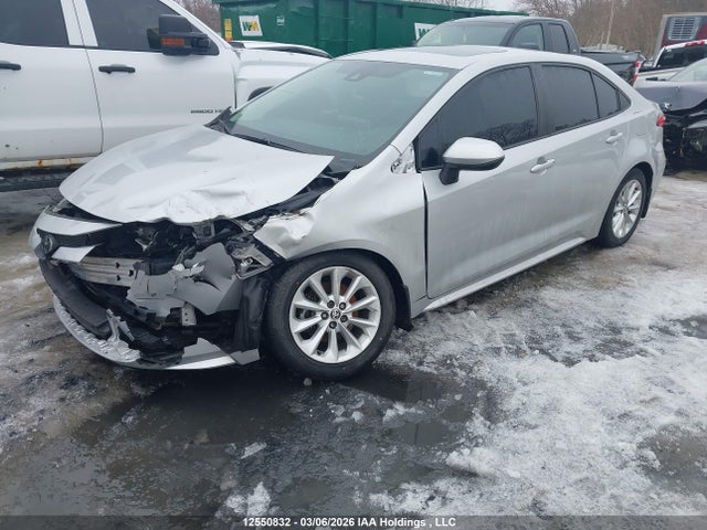 12550832 :رقم المزاد ، 5YFBPRBEXLP033891 vin ، 2020 Toyota Corolla Le مزاد بيع