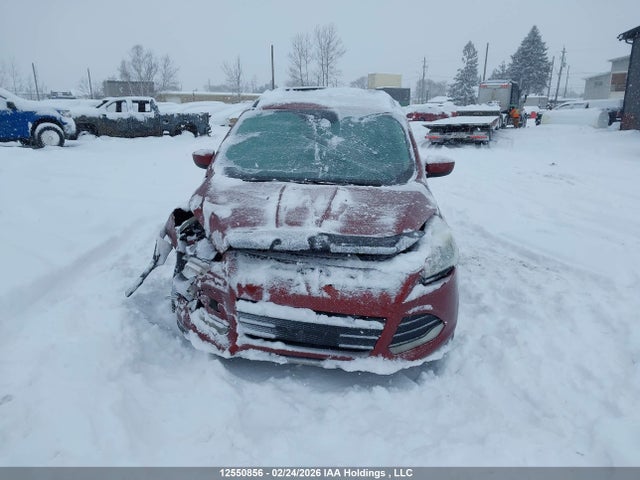 1FMCU9G95GUA23959 Ford ESCAPE SE