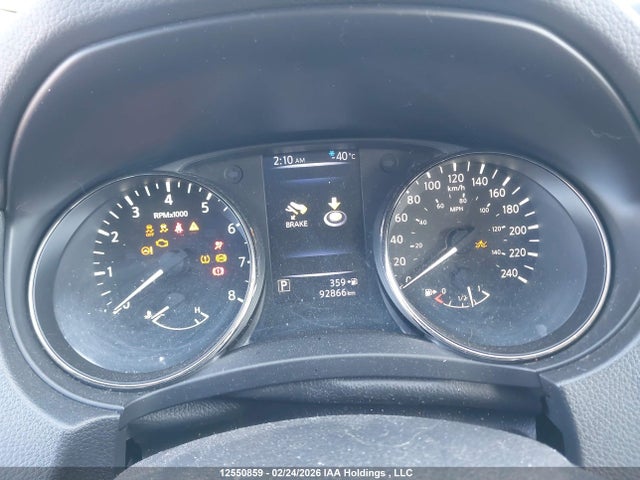 JN1BJ1CP5JW155438 Nissan Qashqai S/sv