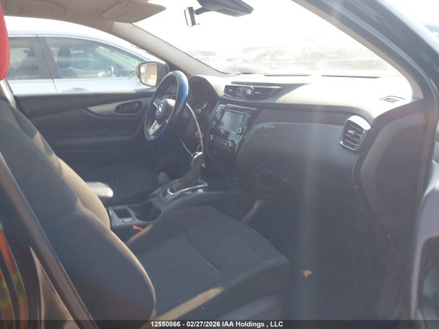 JN1BJ1AW9MW445826 Nissan Qashqai S