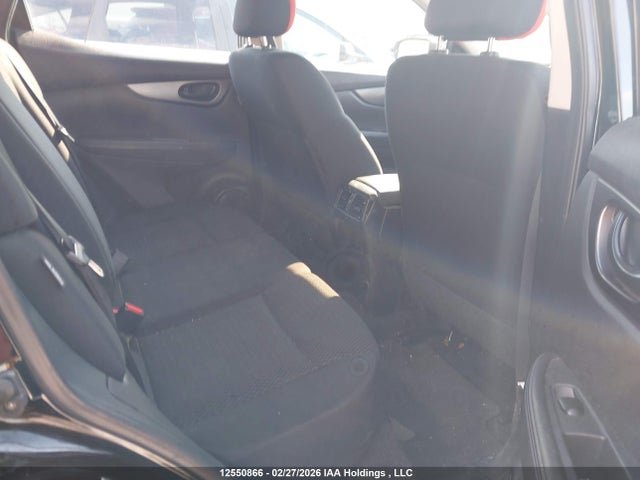 JN1BJ1AW9MW445826 Nissan Qashqai S