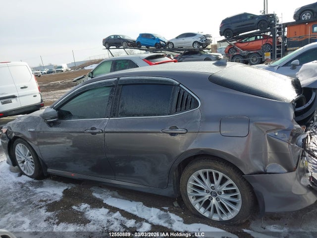 4T1B21HK0JU502320 Toyota Camry Hybrid Le/se/xle