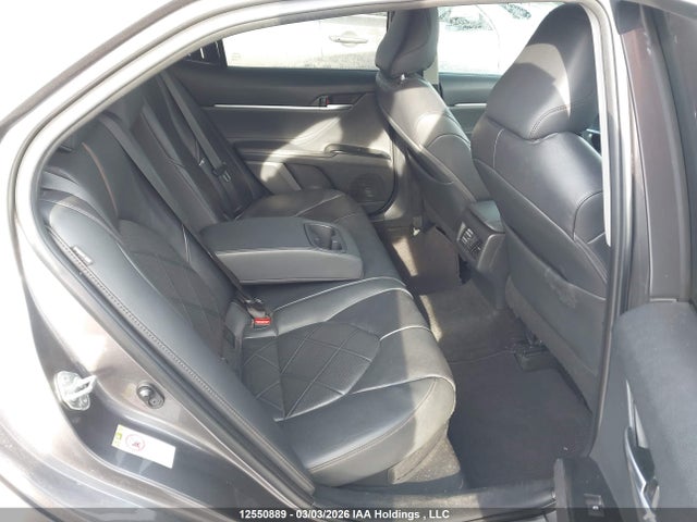 4T1B21HK0JU502320 Toyota Camry Hybrid Le/se/xle