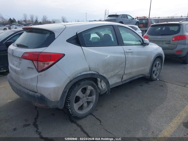 3CZRU6H34JM106067 Honda HR-V LX