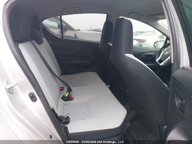 2015 Toyota Prius C Technology მანქანა იყიდება აუქციონზე, vin: JTDKDTB31F1584675, აუქციონის ნომერი: 12550949