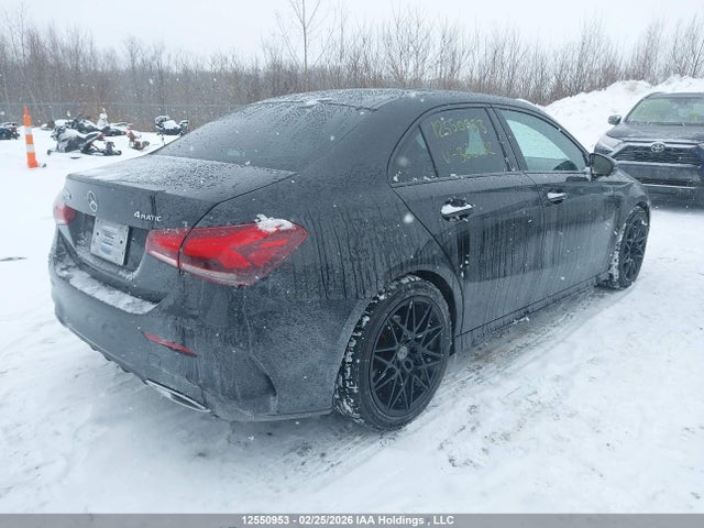 W1K3G4FB4MJ308352 Mercedes-Benz A 220 4matic