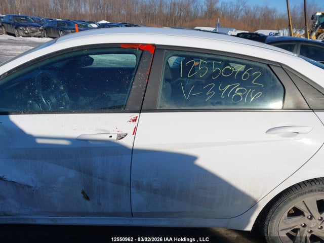 KMHLM4AG0NU347814 Hyundai Elantra