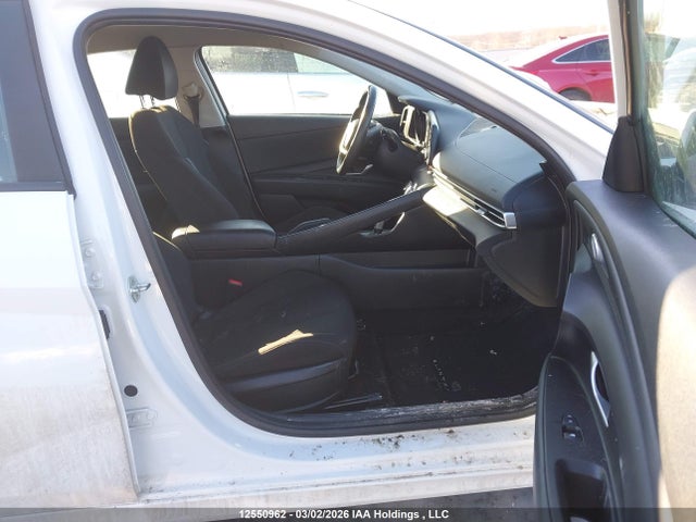 KMHLM4AG0NU347814 Hyundai Elantra