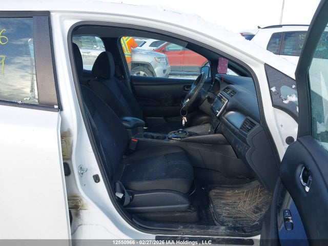 1N4AZ1CP0JC313919 Nissan Leaf S/sv/sl