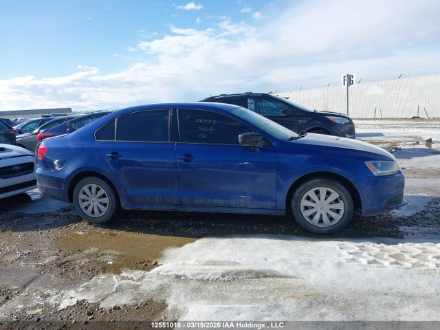 Продажа на аукционе авто 2013 Volkswagen Jetta 2.0l Trendline/2.0l Trendline+, vin: 3VW2K7AJ5DM260736, номер лота: 12551018