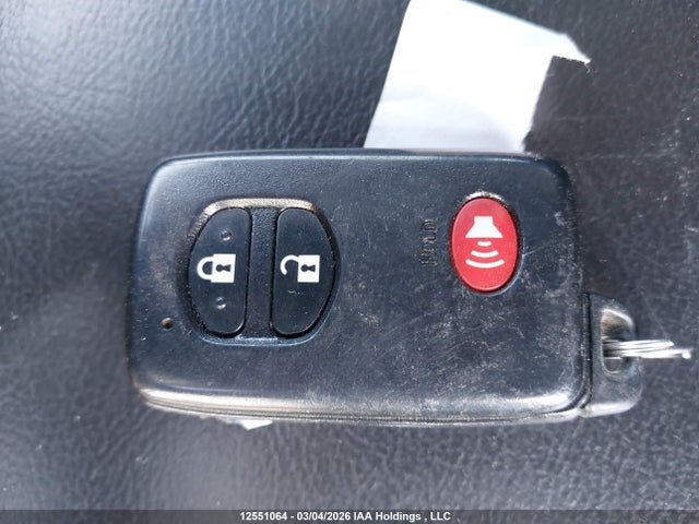 JTDZN3EU7FJ032663 Toyota PRIUS V