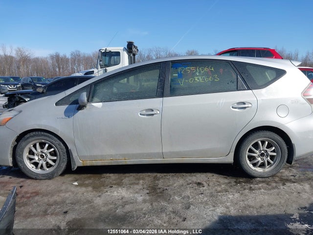 JTDZN3EU7FJ032663 Toyota PRIUS V