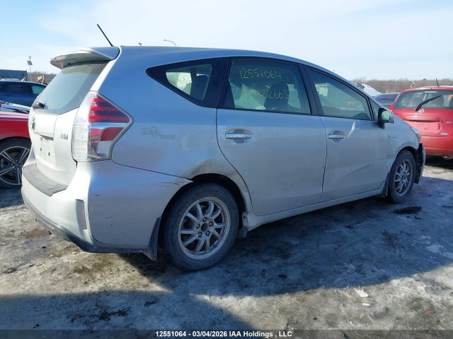 JTDZN3EU7FJ032663 Toyota PRIUS V