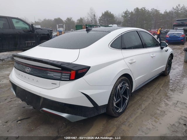 KMHL44JA5RA413437 Hyundai Sonata