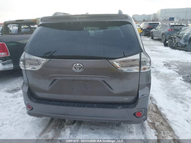 2011 Toyota Sienna Sport მანქანა იყიდება აუქციონზე, vin: 5TDXK3DC7BS053728, აუქციონის ნომერი: 12551074