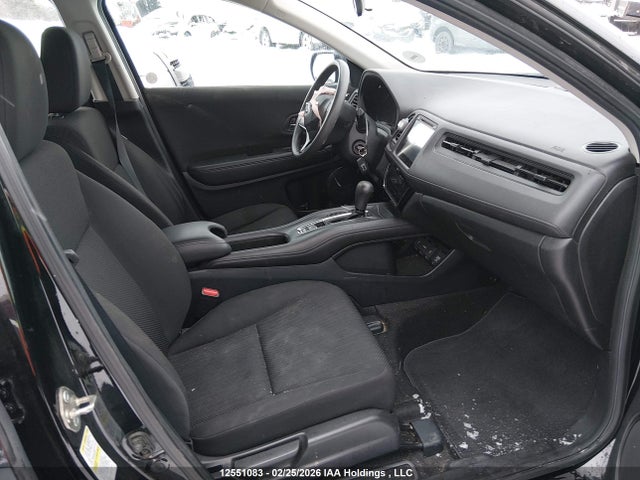 3CZRU6H31GM112126 Honda HR-V LX