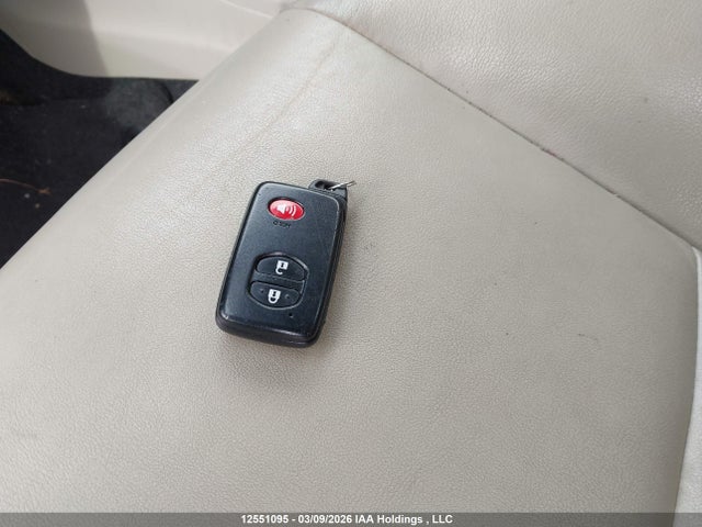 12551095 :رقم المزاد ، JTDZN3EU2C3110539 vin ، 2012 Toyota Prius V مزاد بيع