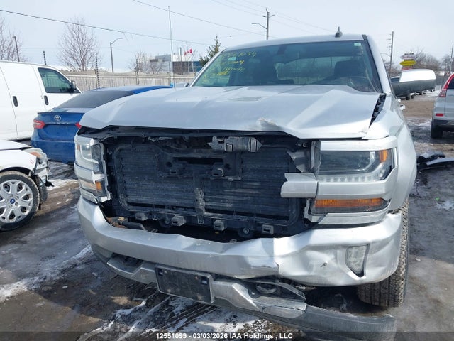 3GCUKREC9HG228749 Chevrolet Silverado 1500 2lt