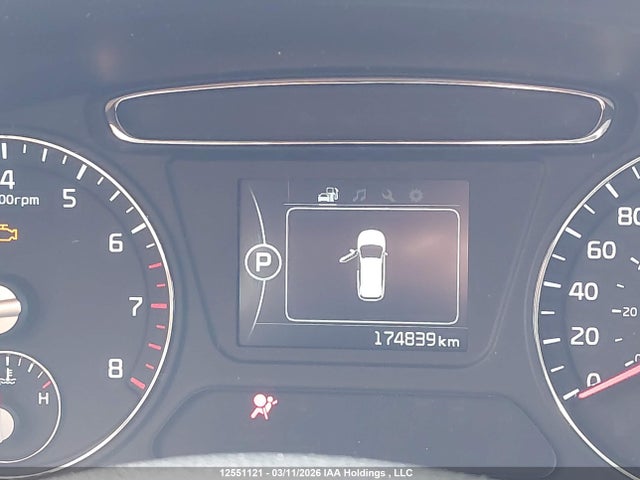 5XYPGDA36JG428158 KIA Sorento 2.4l Lx