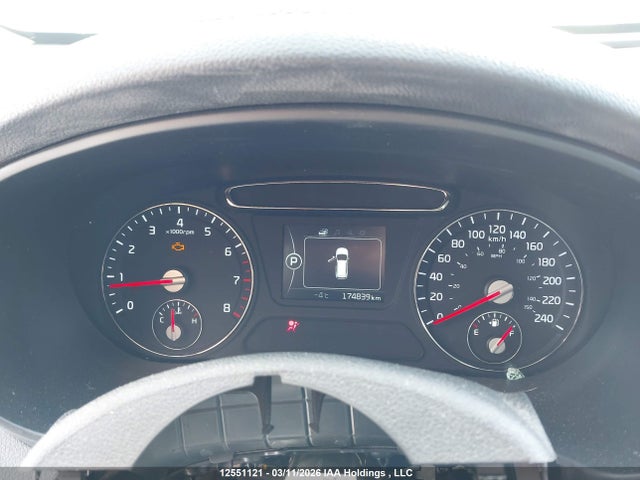 5XYPGDA36JG428158 KIA Sorento 2.4l Lx