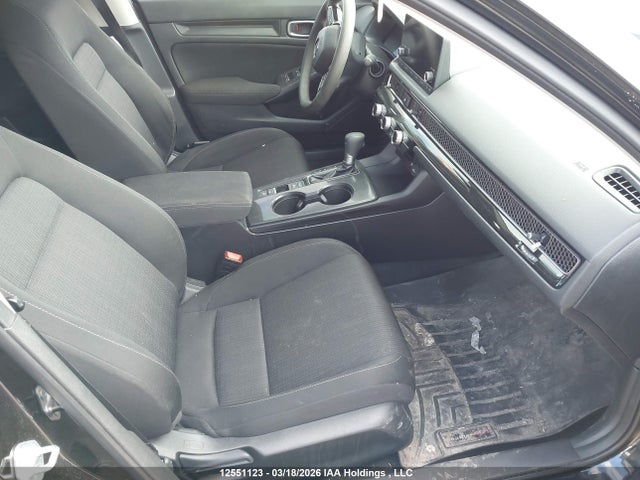 2HGFE2F26NH122639 Honda Civic Lx