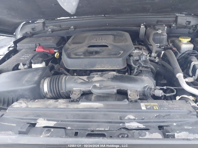 1C4HJXDN0JW204889 Jeep Wrangler Unlimited Sport