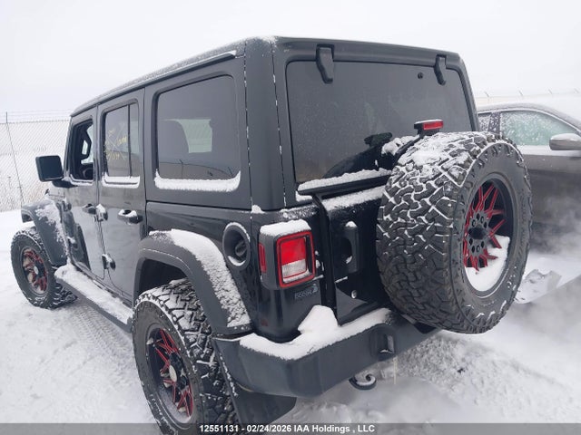 1C4HJXDN0JW204889 Jeep Wrangler Unlimited Sport
