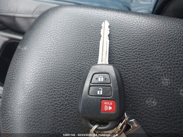 12551142 :رقم المزاد ، 2T3BFREVXHW686944 vin ، 2017 Toyota Rav4 Le مزاد بيع