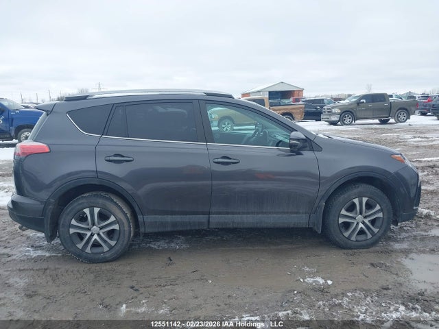 12551142 :رقم المزاد ، 2T3BFREVXHW686944 vin ، 2017 Toyota Rav4 Le مزاد بيع