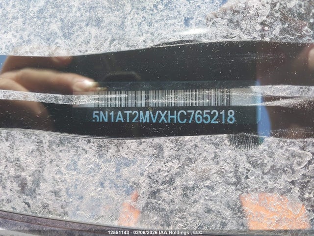 12551143 :رقم المزاد ، 5N1AT2MVXHC765218 vin ، 2017 Nissan Rogue مزاد بيع
