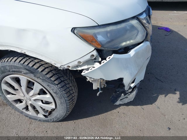 12551143 :رقم المزاد ، 5N1AT2MVXHC765218 vin ، 2017 Nissan Rogue مزاد بيع
