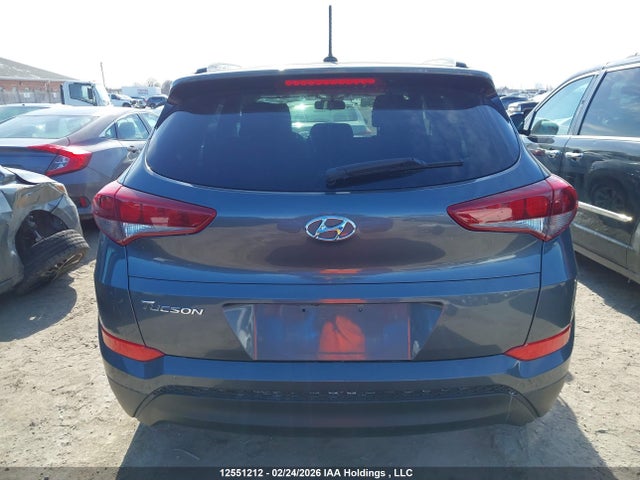 KM8J33A40HU521993 Hyundai Tucson Limited/sport And Eco/se
