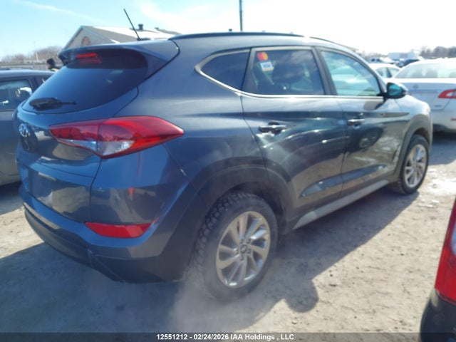 KM8J33A40HU521993 Hyundai Tucson Limited/sport And Eco/se