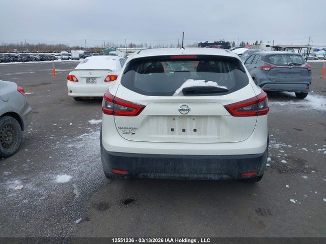 JN1BJ1AV3MW322191 Nissan Qashqai S