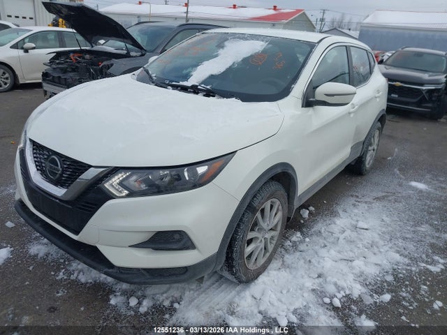 JN1BJ1AV3MW322191 Nissan Qashqai S
